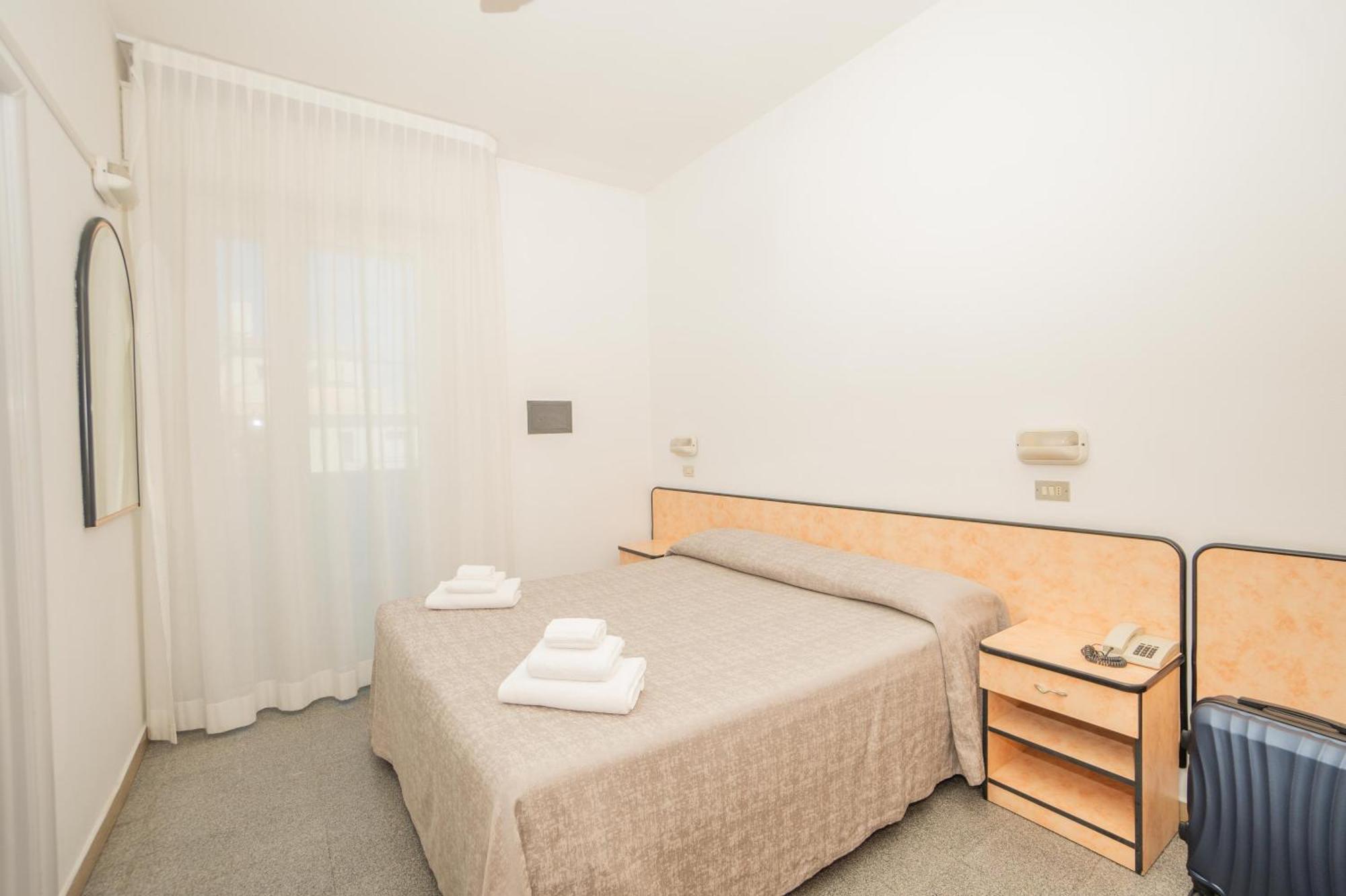 Hotel Saint Louis Rimini Exterior foto