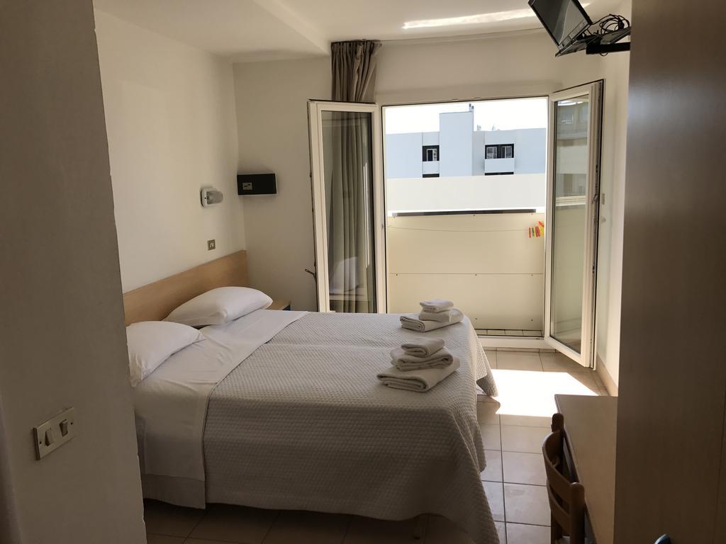 Hotel Saint Louis Rimini Exterior foto